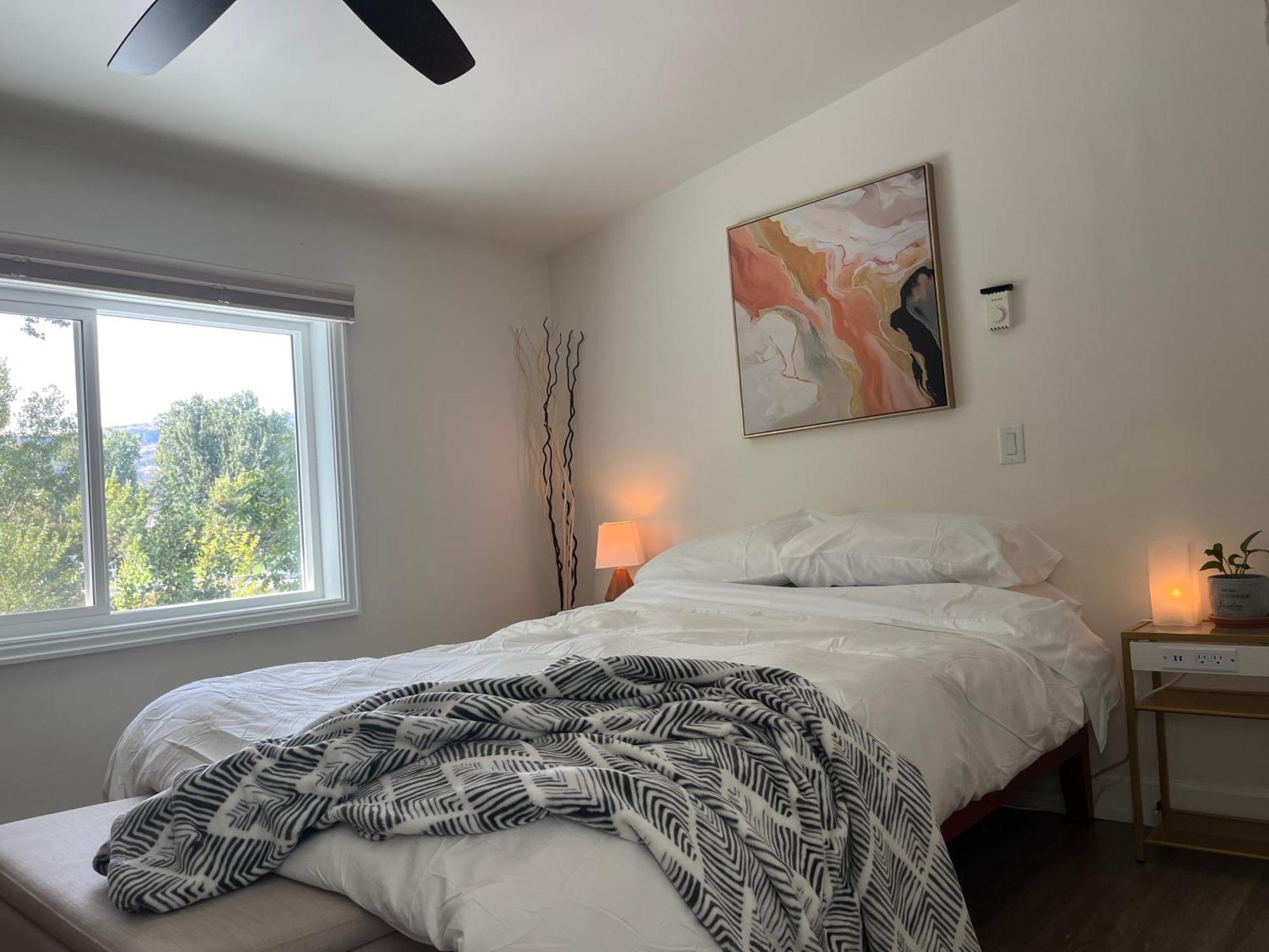 Hikari-Okanagan Sunshine B&B Kelowna Exterior photo